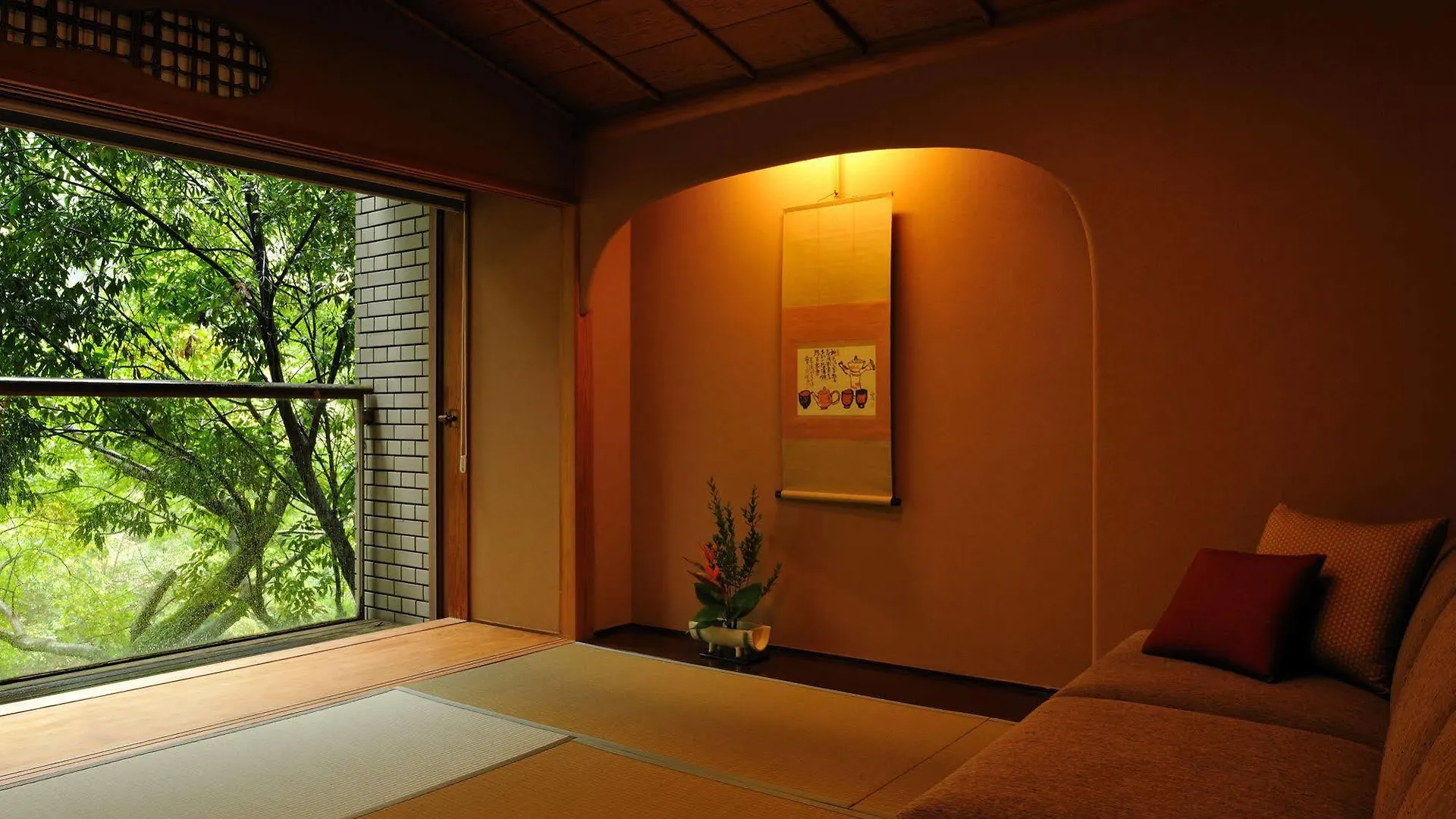 Hoshino Resorts Kai Hakone 4*,